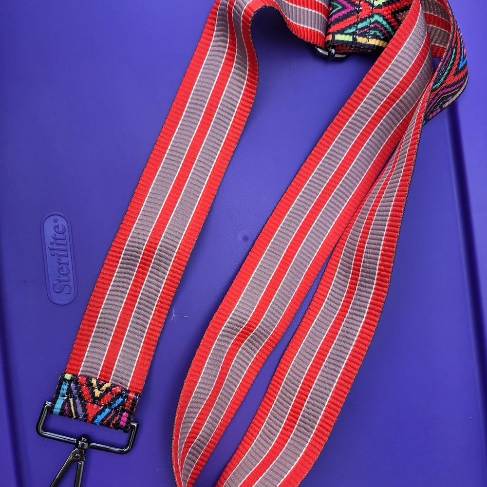 Multicolor Geometric Pattern Strap - image 3